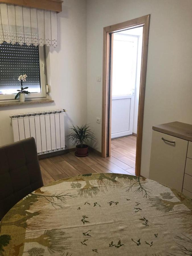 Deno Apartment Podgrad  Ngoại thất bức ảnh
