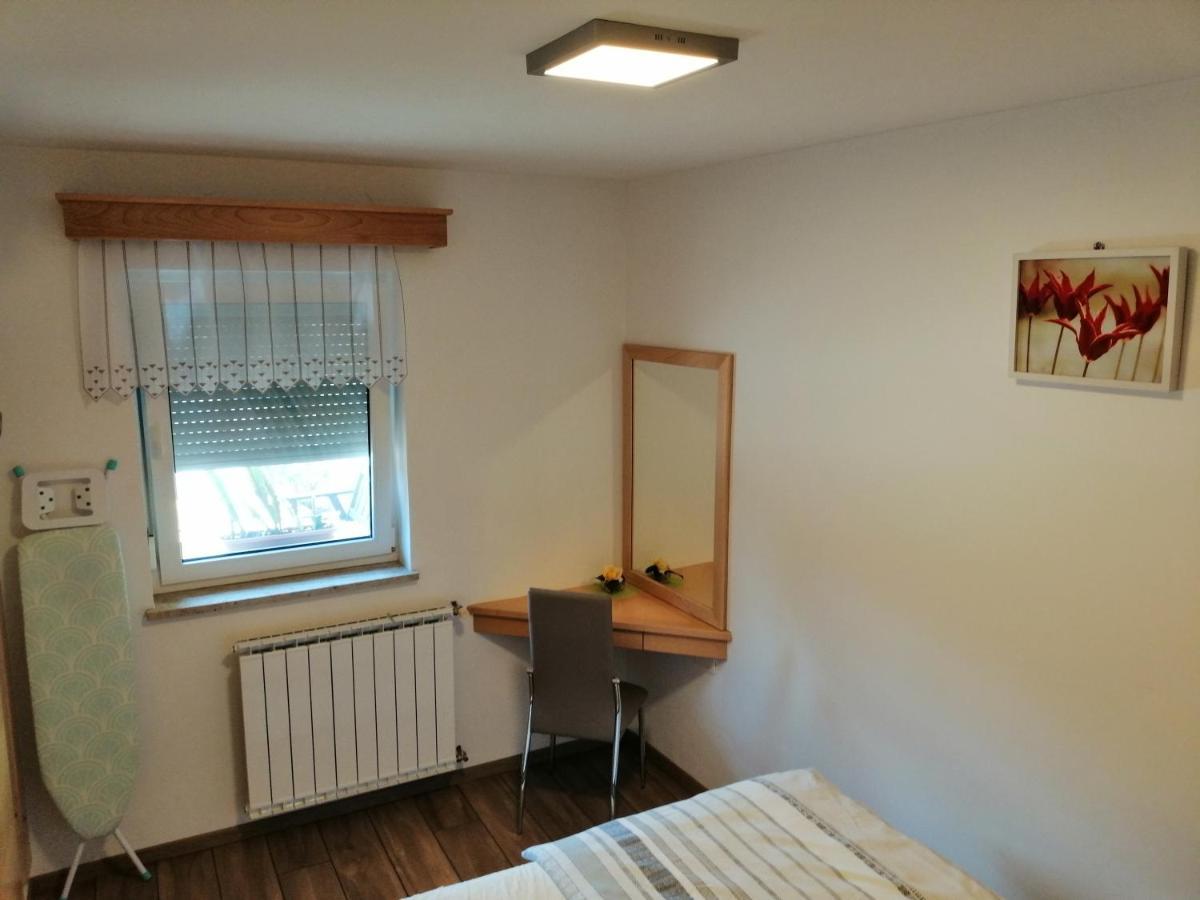 Deno Apartment Podgrad  Ngoại thất bức ảnh