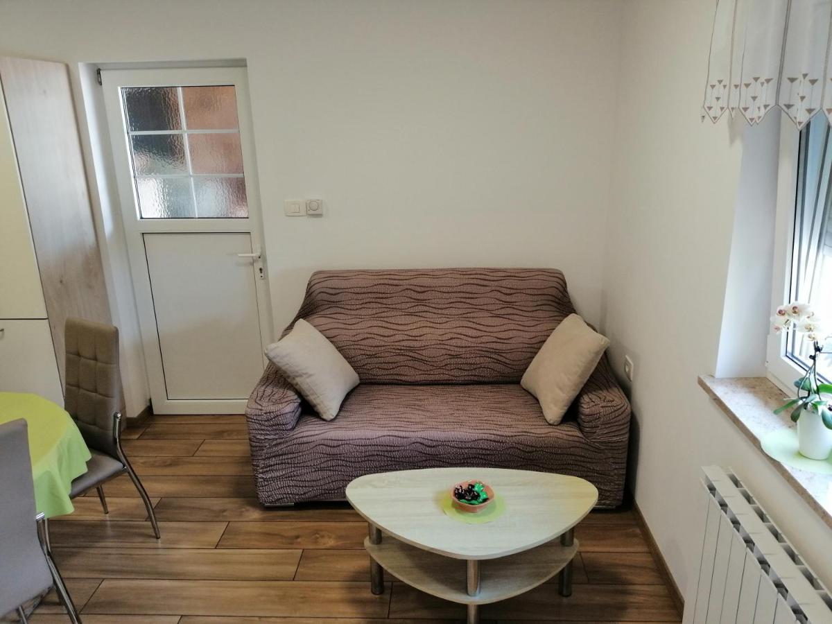 Deno Apartment Podgrad  Ngoại thất bức ảnh