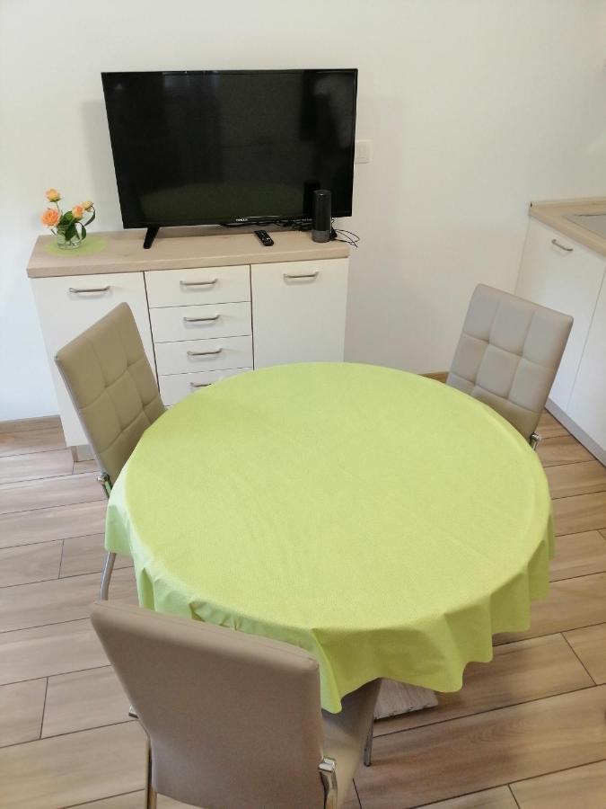 Deno Apartment Podgrad  Ngoại thất bức ảnh